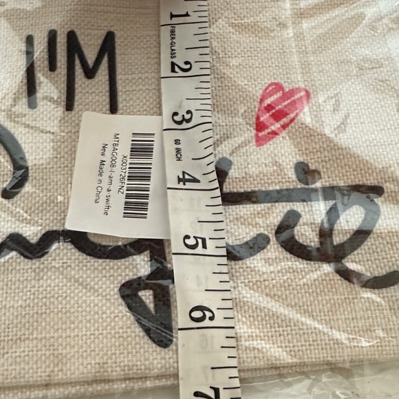 Cosmetic travel Beige Canvas Pouch with Black and Pink Print - Picture 4 of 4